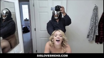 Уболтала брата на секс