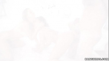 Сисястых лесбиянок онлайн