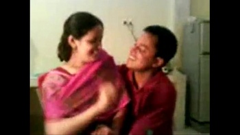 Порно видео насиликоненная тетка со своим любовником