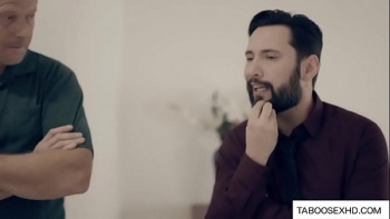 Инцест в большой семье порно смотреть