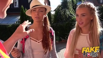 Смотреть жесткое русских лесбиянок