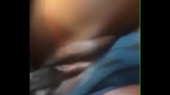 Чтобы клиентка не особенно скучала