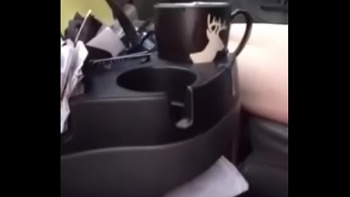 Она минут 20 сосет